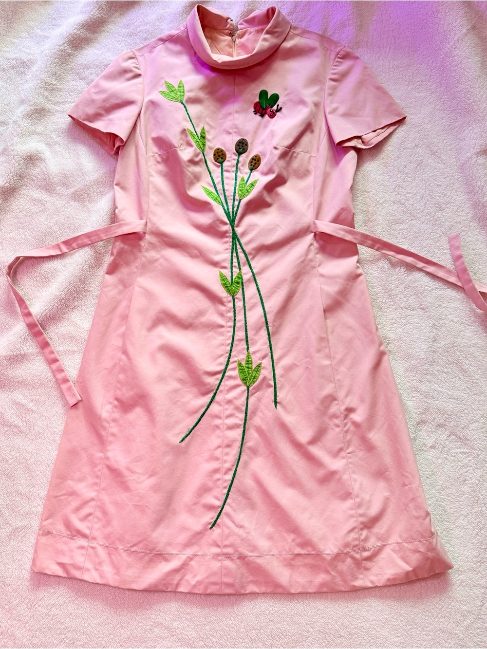 Vintage Pink Mini Dress with Green Floral Embroidery Matthews brand